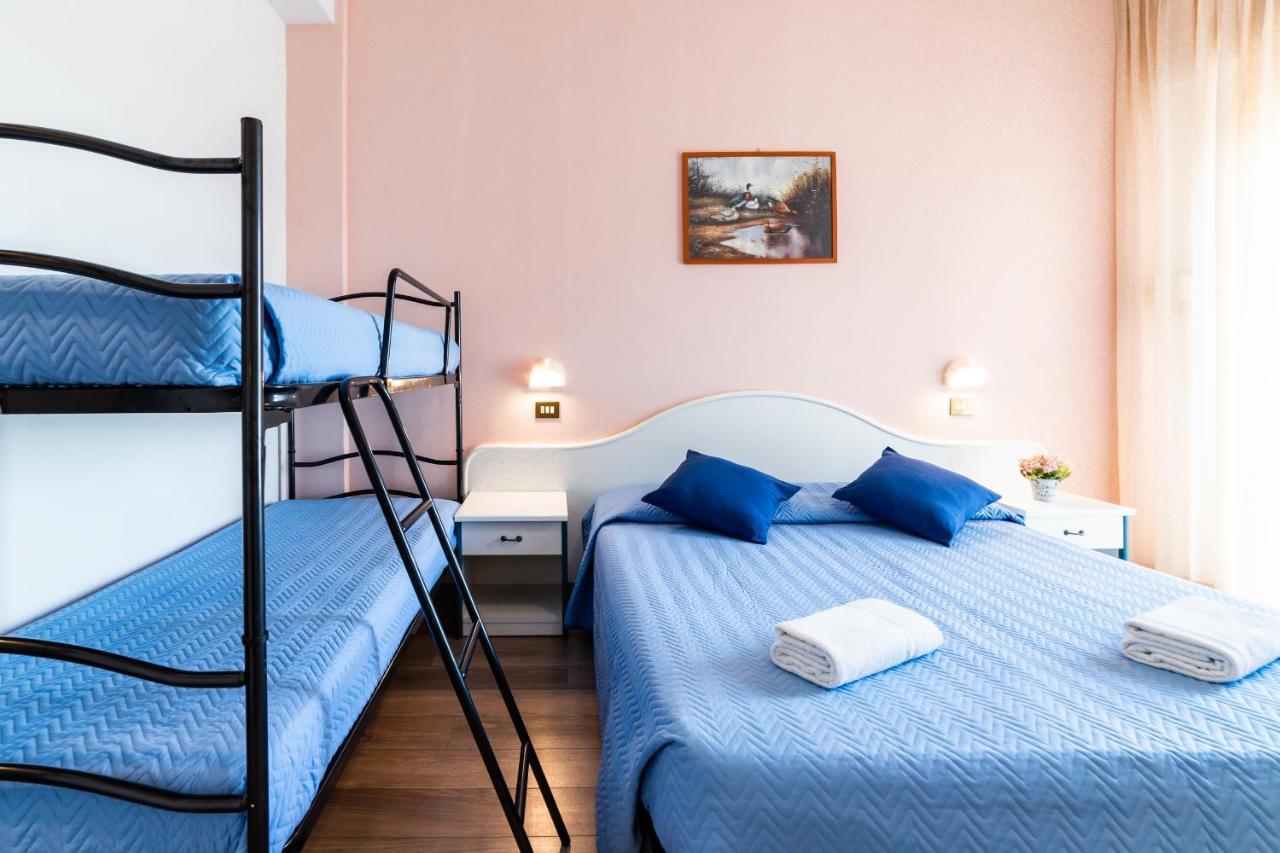 Hotel Tivoli Мисано Адриатико Екстериор снимка
