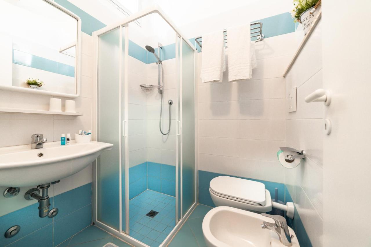 Hotel Tivoli Мисано Адриатико Екстериор снимка