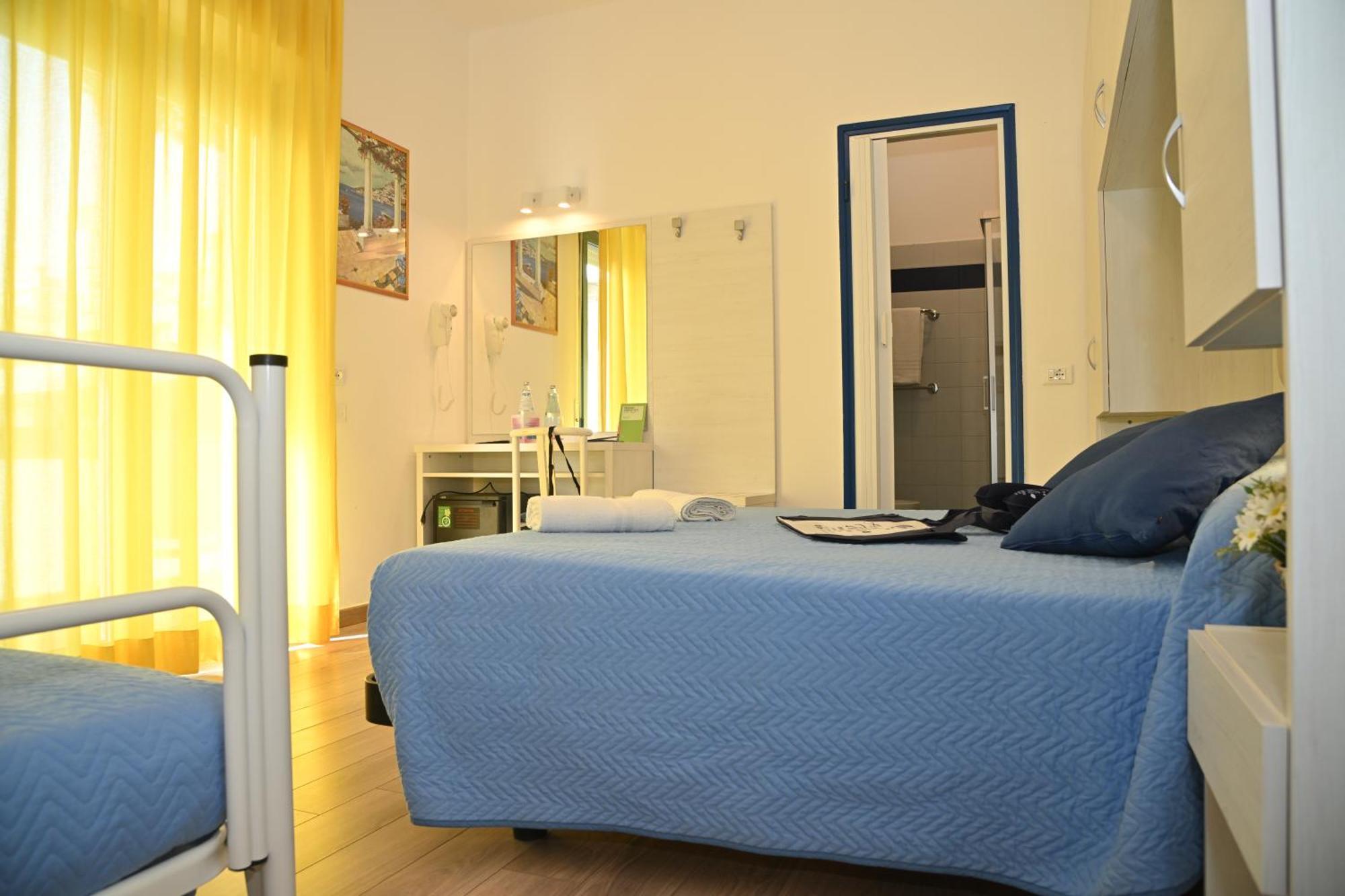 Hotel Tivoli Мисано Адриатико Екстериор снимка