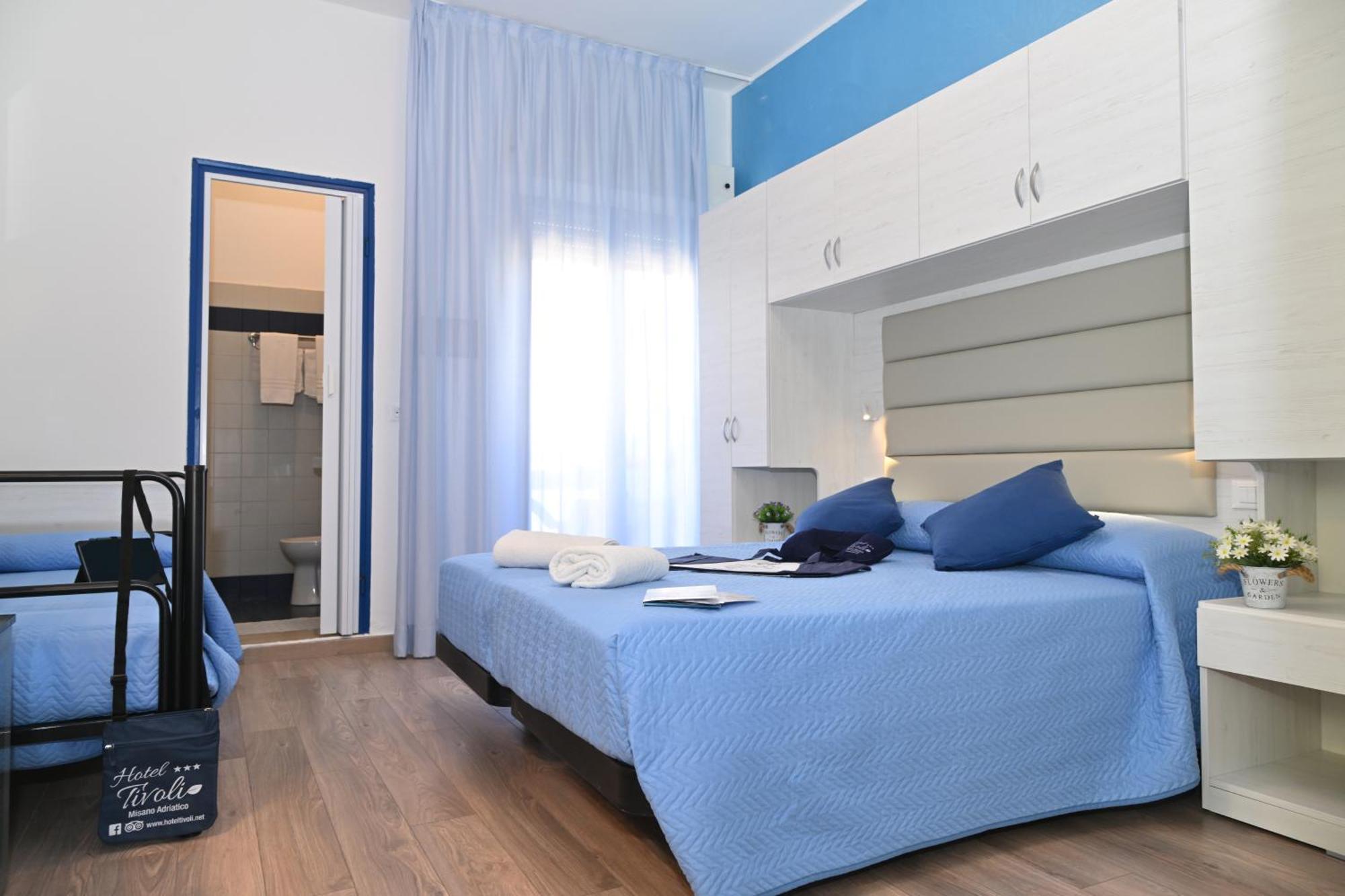 Hotel Tivoli Мисано Адриатико Екстериор снимка