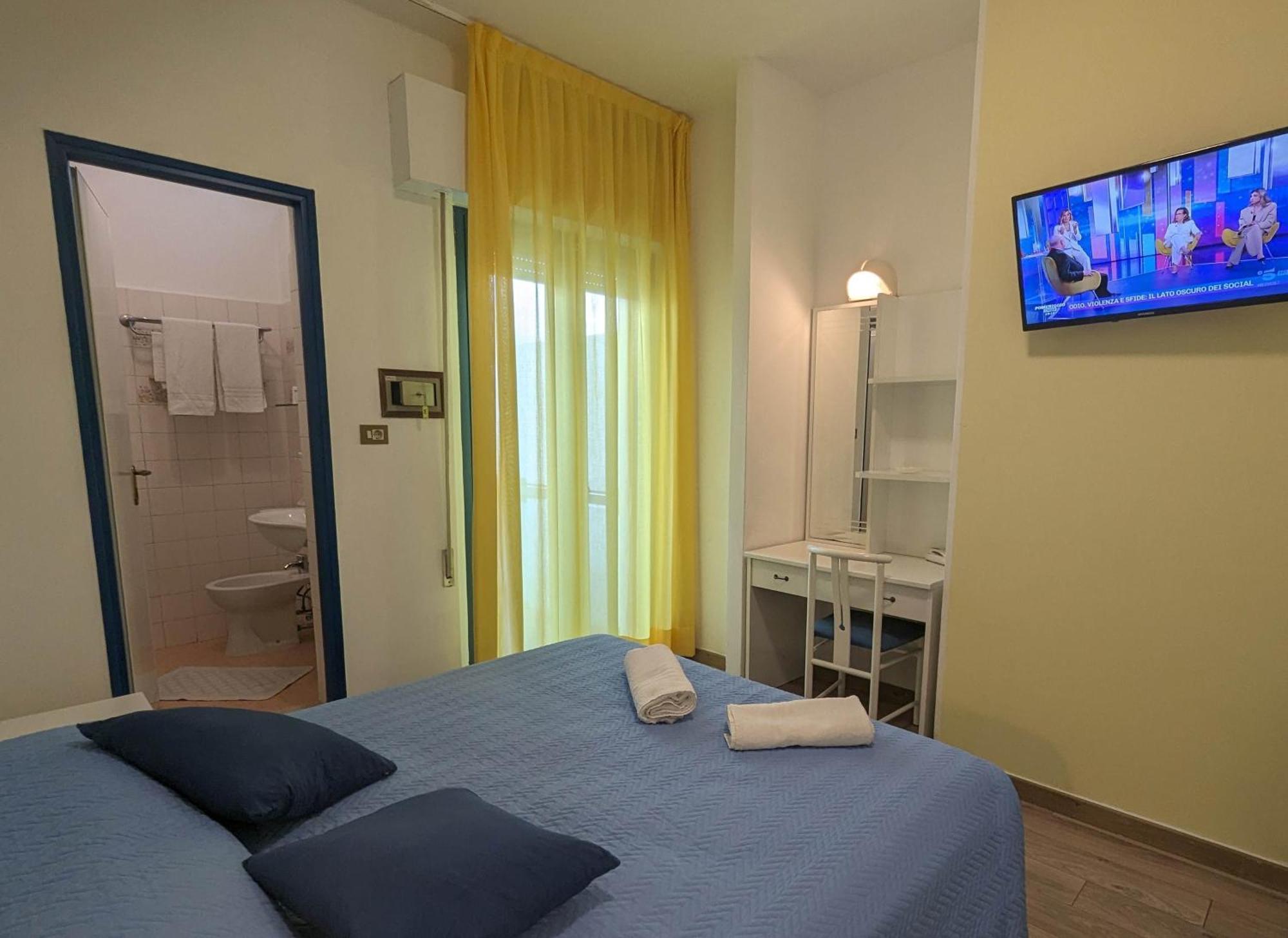 Hotel Tivoli Мисано Адриатико Екстериор снимка