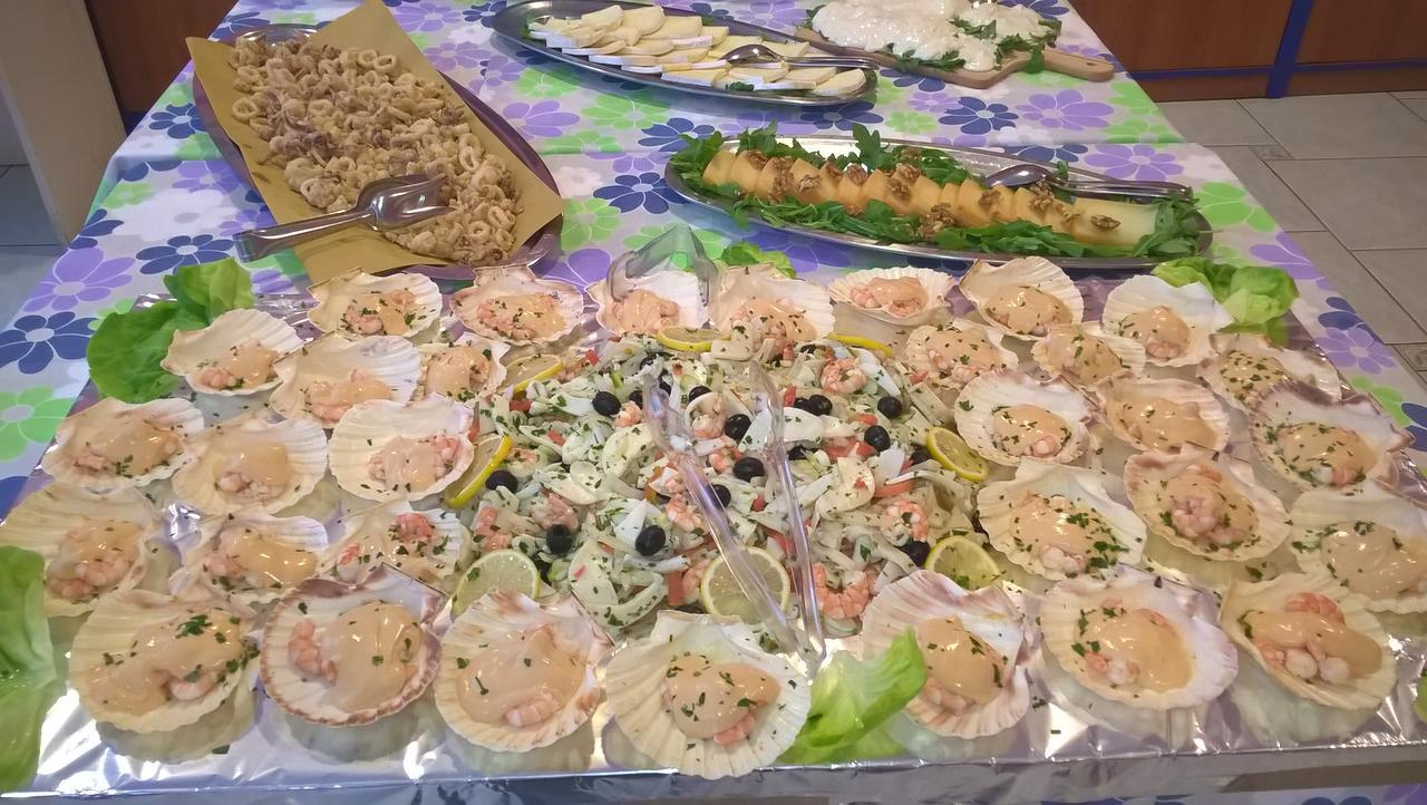 Hotel Tivoli Мисано Адриатико Екстериор снимка